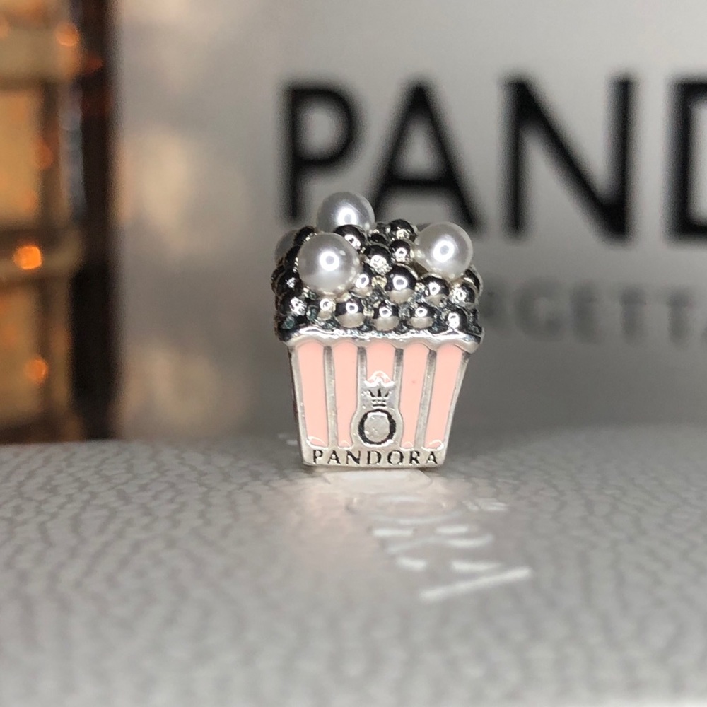 PANDORA Charm